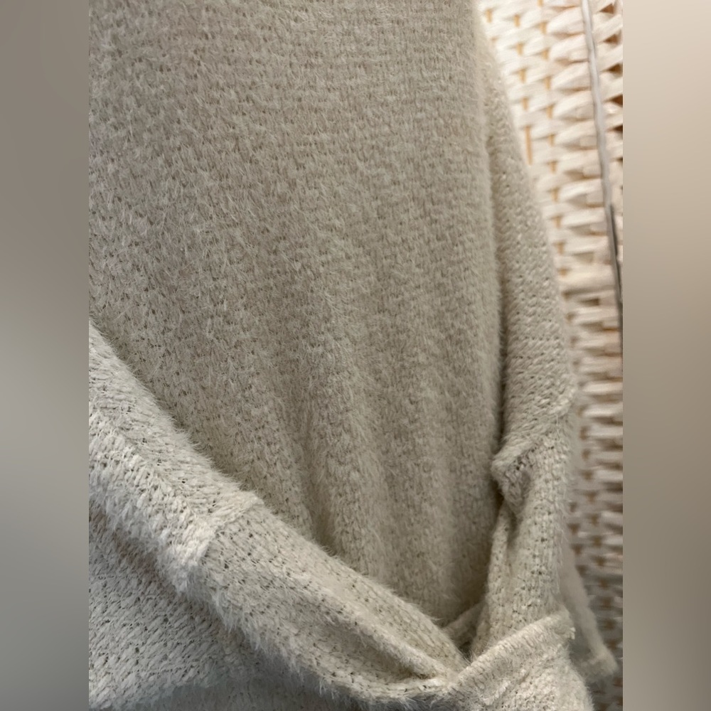 Cream Color Sweater - Picture 6 of 7